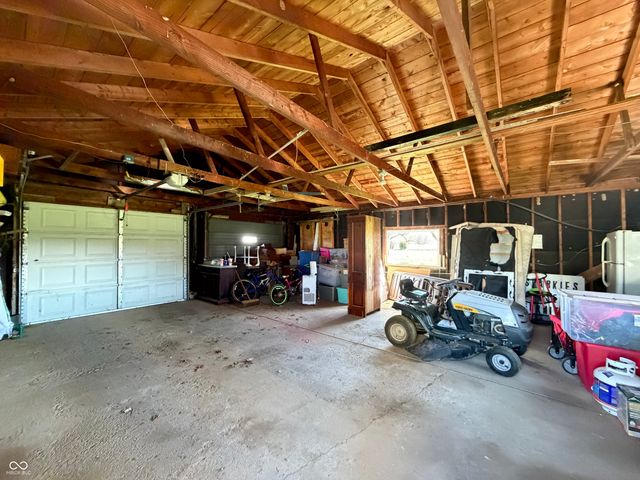 861 E 800 S, Kingman, IN 47952