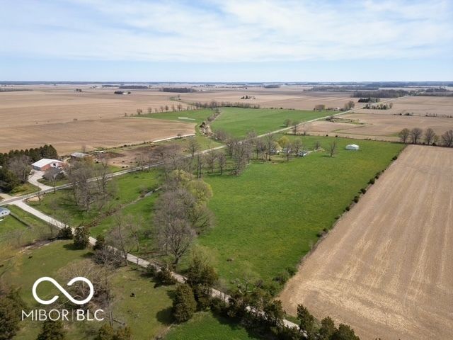 861 E 800 S, Kingman, IN 47952