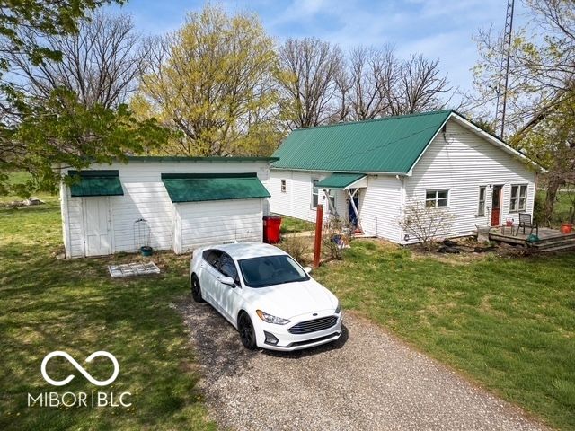 861 E 800 S, Kingman, IN 47952