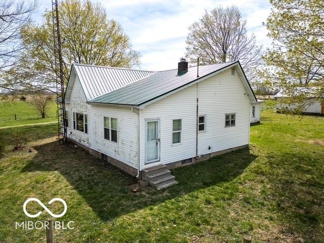 861 E 800 S, Kingman, IN 47952