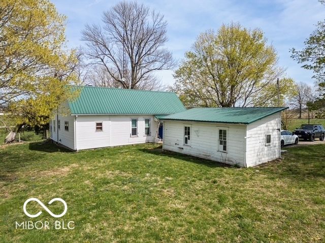 861 E 800 S, Kingman, IN 47952