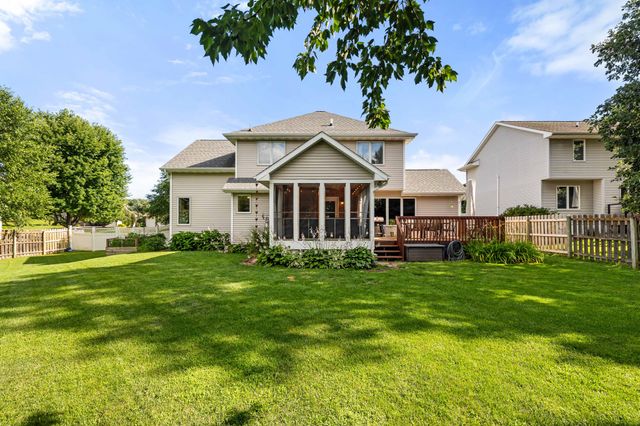 4639 Fieldstone Drive, West Des Moines, IA 50265