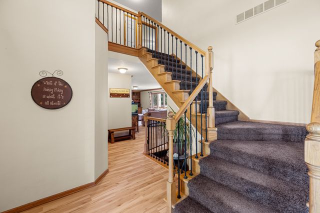 4639 Fieldstone Drive, West Des Moines, IA 50265