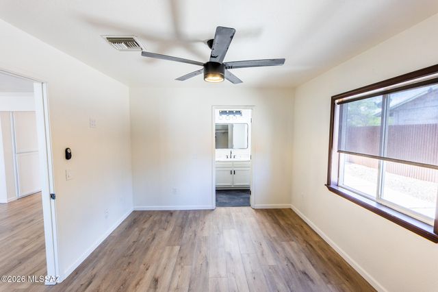 774 E Country Club Drive, Benson, AZ 85602
