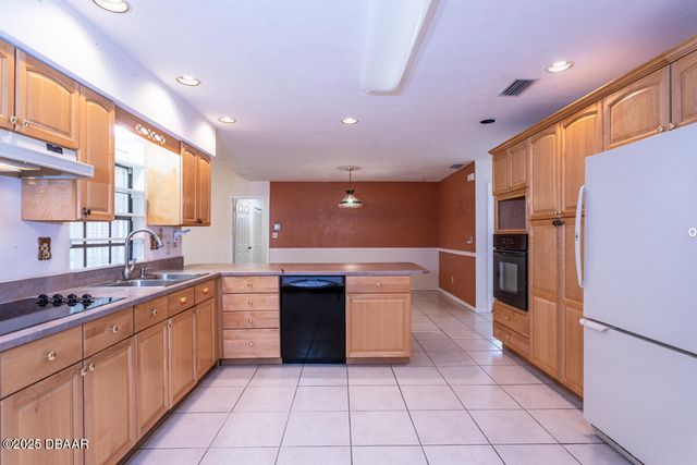 707 Kristina Court, Port Orange, FL 32127