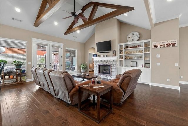 2321 Riverwater Lane, Fayetteville, AR 72703