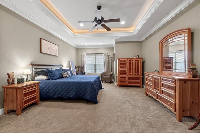 2321 Riverwater Lane, Fayetteville, AR 72703