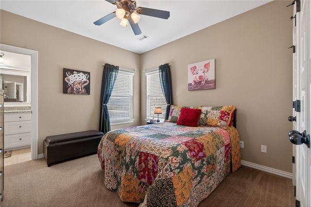 2321 Riverwater Lane, Fayetteville, AR 72703