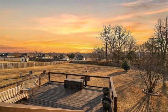 2321 Riverwater Lane, Fayetteville, AR 72703