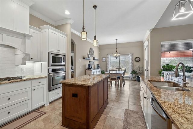 2321 Riverwater Lane, Fayetteville, AR 72703