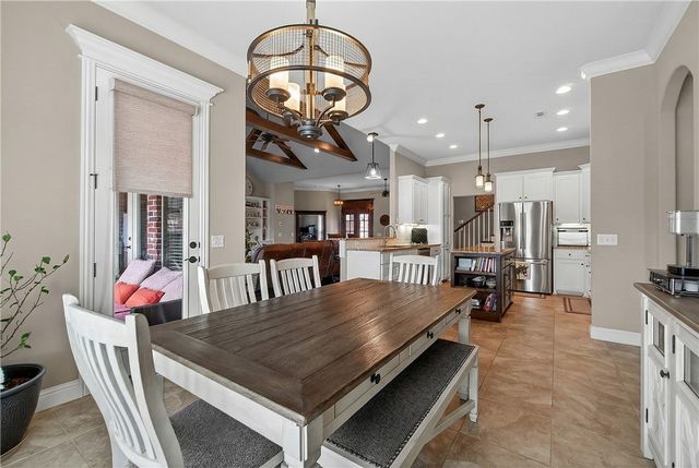 2321 Riverwater Lane, Fayetteville, AR 72703