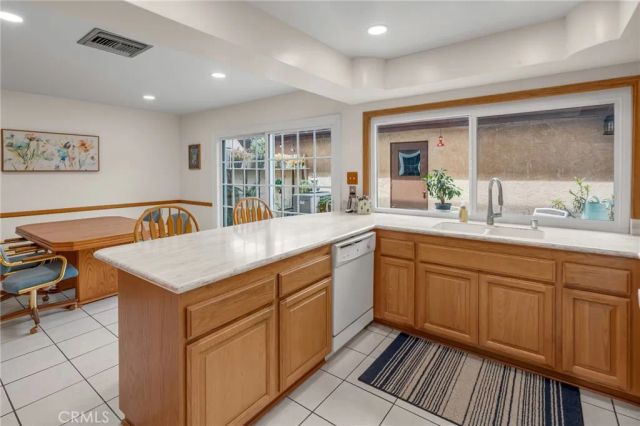 10330 Downey 10, Downey, CA 90241