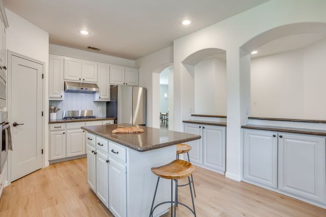 10500 Crawford Farms Drive, Fort Worth, TX 76244