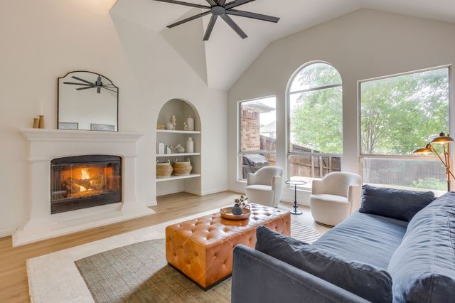 10500 Crawford Farms Drive, Fort Worth, TX 76244