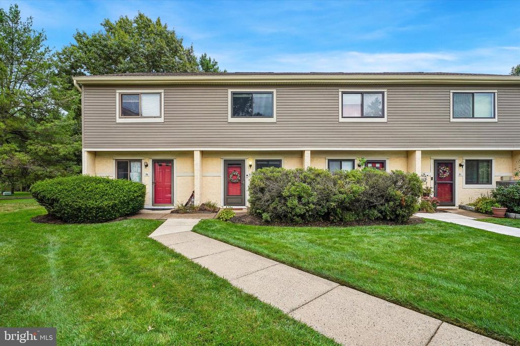 53 ASH STOKER LN, HORSHAM, PA 19044 — exterior
