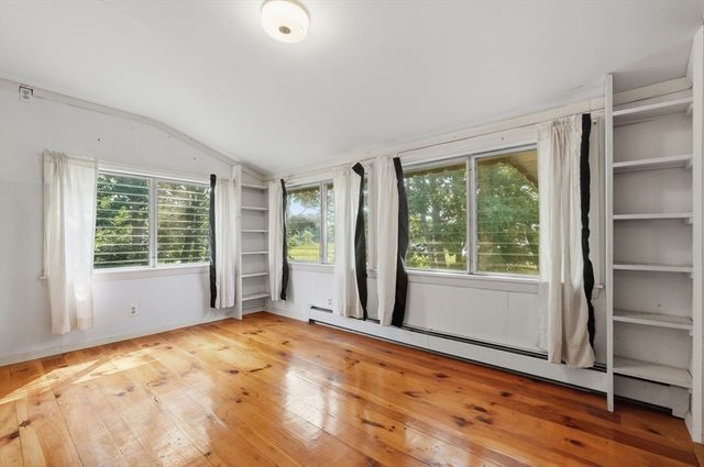 3 Point St, Freetown, MA 02702
