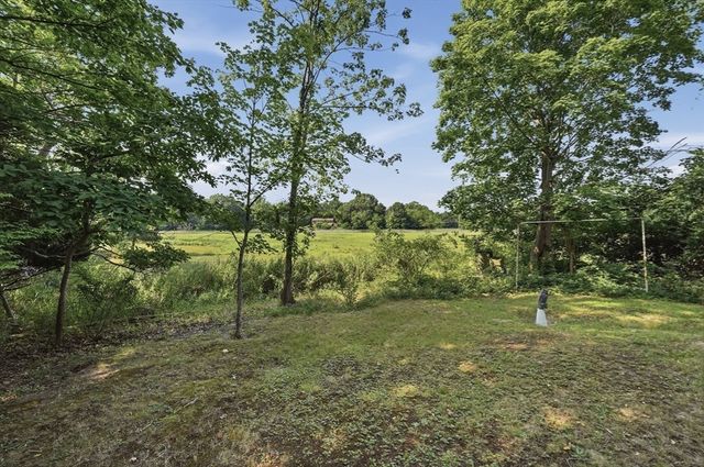 3 Point St, Freetown, MA 02702