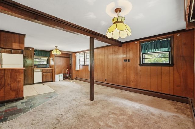 3 Point St, Freetown, MA 02702