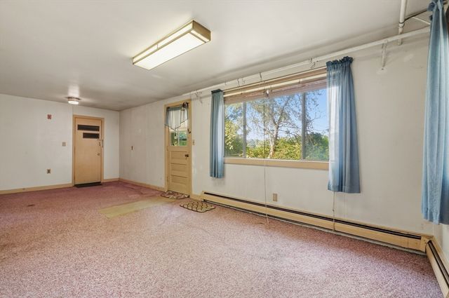 3 Point St, Freetown, MA 02702