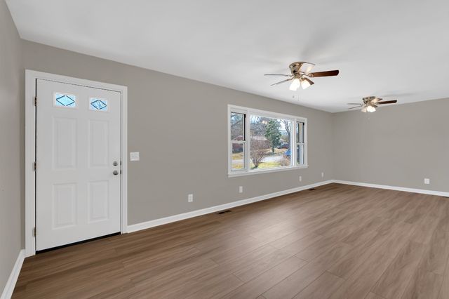 1604 Valley Rd, Shelbyville, TN 37160