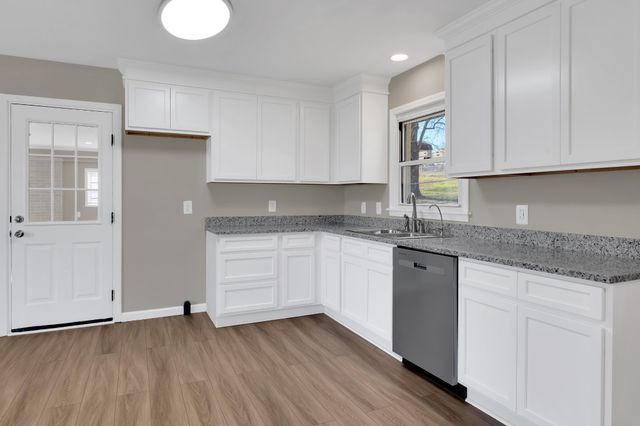 1604 Valley Rd, Shelbyville, TN 37160