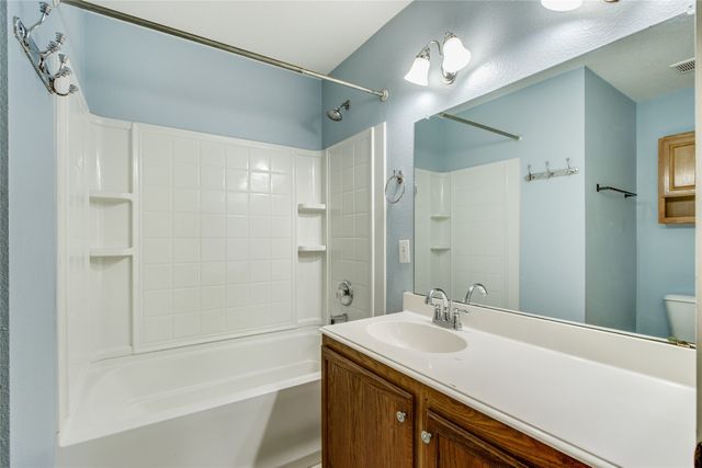 1720 Rialto Way, Fort Worth, TX 76247