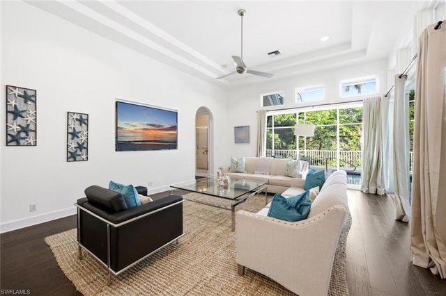 2540 Half Moon WALK, Naples, FL 34102