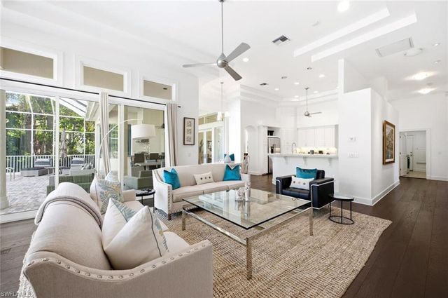 2540 Half Moon WALK, Naples, FL 34102