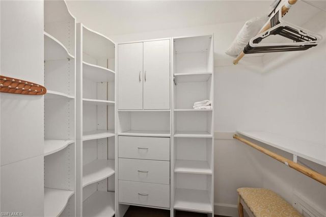 2540 Half Moon WALK, Naples, FL 34102