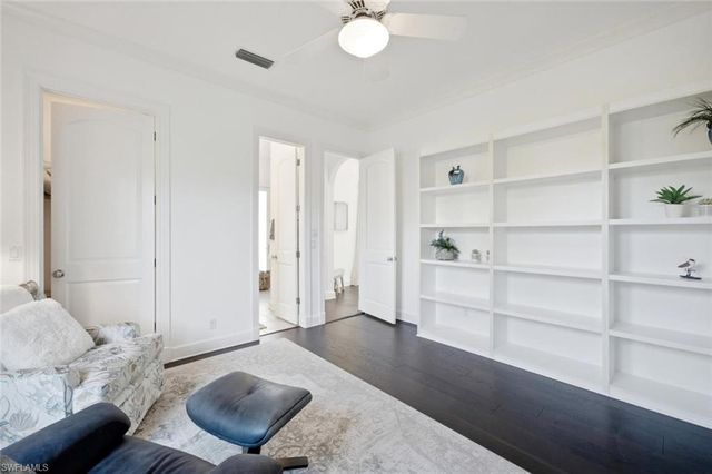 2540 Half Moon WALK, Naples, FL 34102