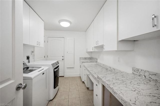 2540 Half Moon WALK, Naples, FL 34102