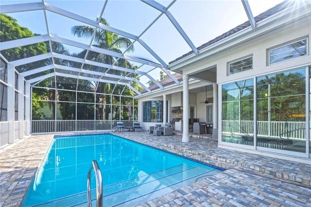 2540 Half Moon WALK, Naples, FL 34102