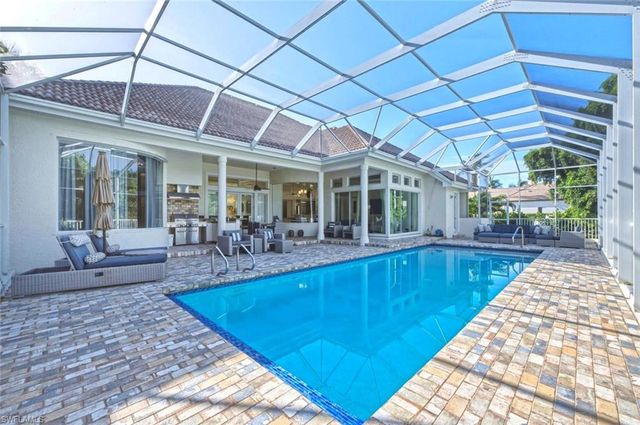 2540 Half Moon WALK, Naples, FL 34102