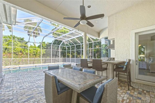 2540 Half Moon WALK, Naples, FL 34102