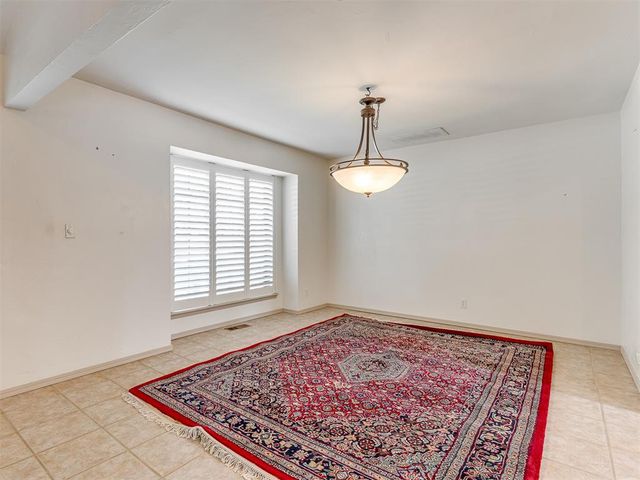 711 Landsdowne Court, Norman, OK 73072