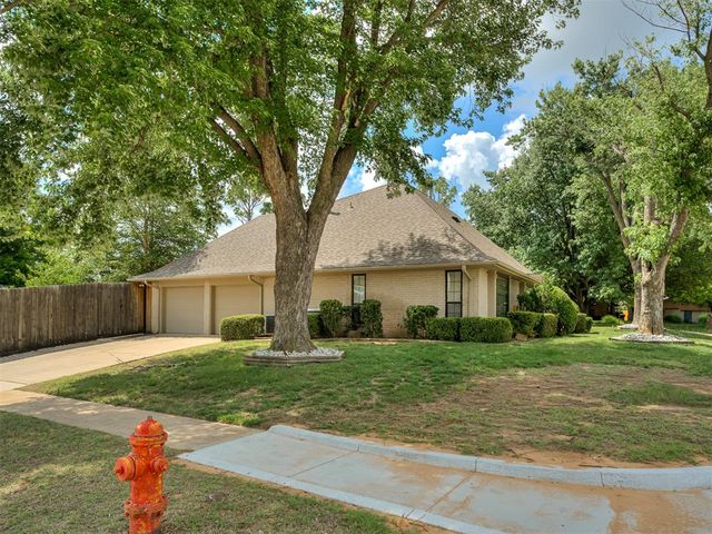 711 Landsdowne Court, Norman, OK 73072