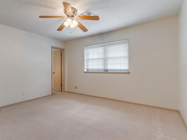 711 Landsdowne Court, Norman, OK 73072
