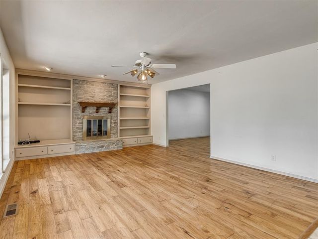 711 Landsdowne Court, Norman, OK 73072