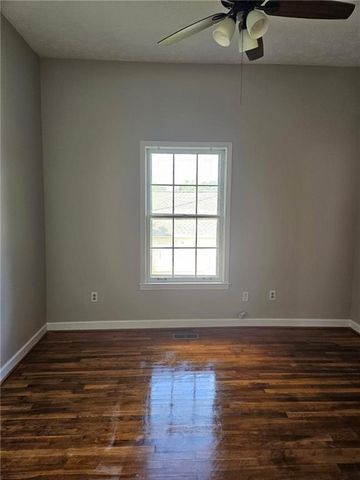 108 W Foster Avenue, Dallas, GA 30132