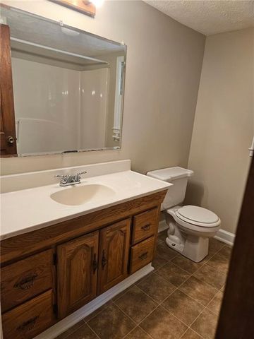 108 W Foster Avenue, Dallas, GA 30132