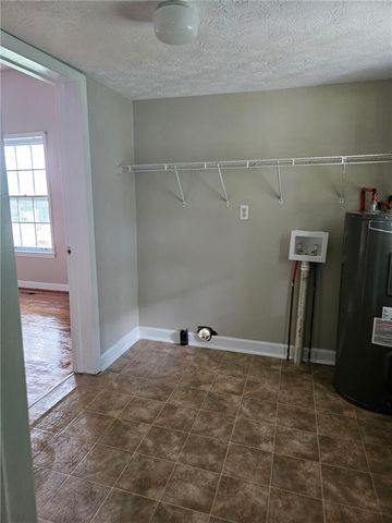 108 W Foster Avenue, Dallas, GA 30132