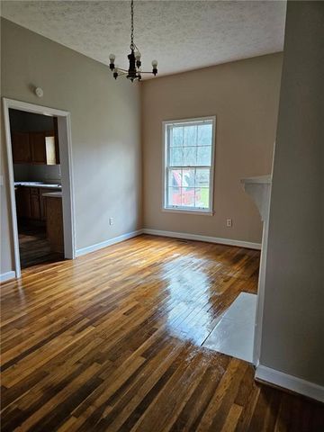 108 W Foster Avenue, Dallas, GA 30132