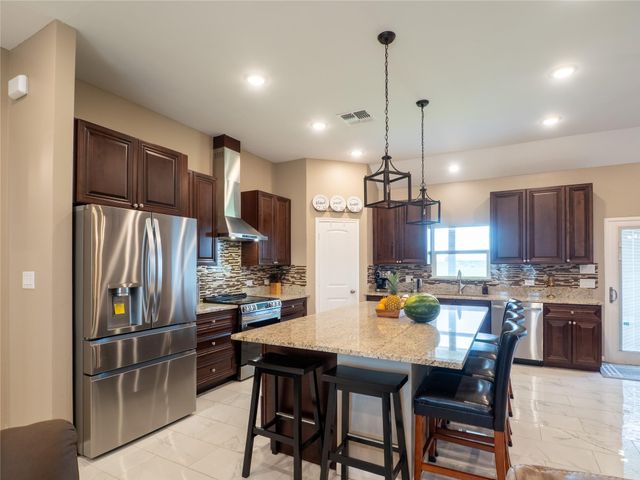 140 Daniel DR, Bertram, TX 78605