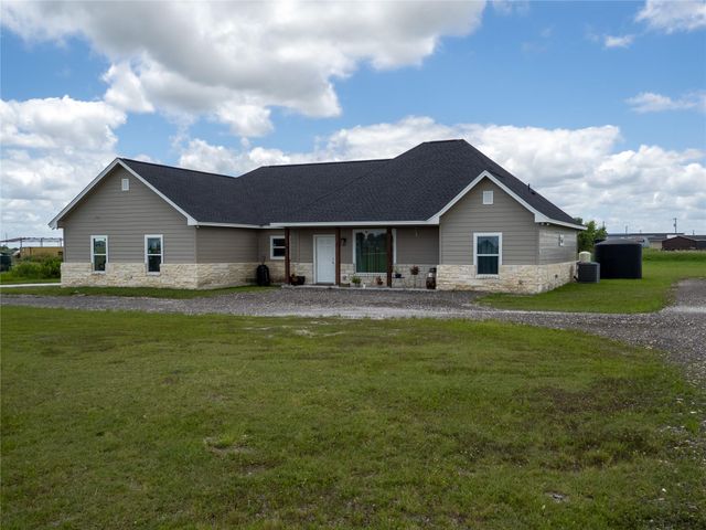 140 Daniel DR, Bertram, TX 78605