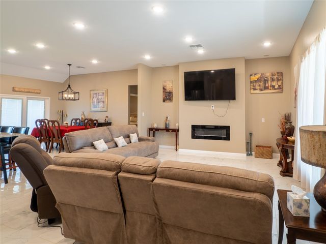 140 Daniel DR, Bertram, TX 78605