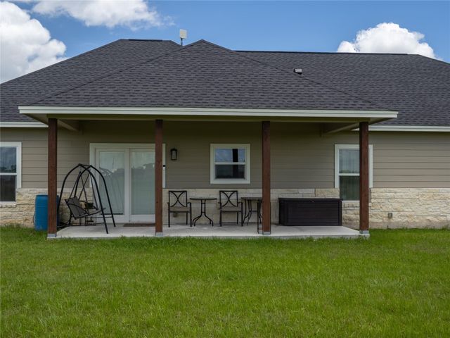 140 Daniel DR, Bertram, TX 78605