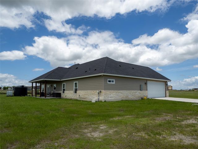 140 Daniel DR, Bertram, TX 78605