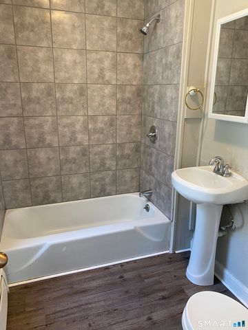 109 Blue Hills Avenue, Hartford, CT 06112