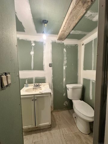 109 Blue Hills Avenue, Hartford, CT 06112