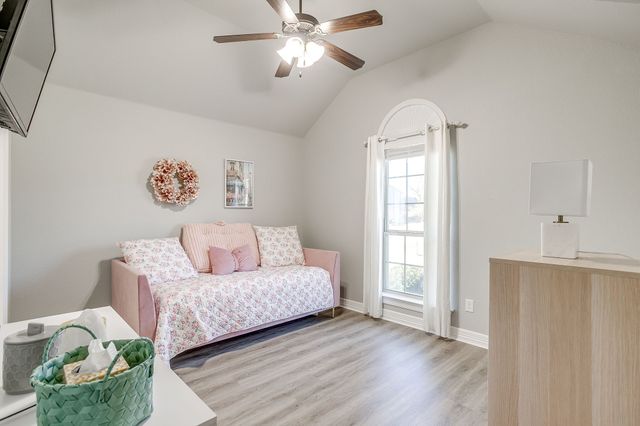 531 Parker Oaks Lane, Weatherford, TX 76087